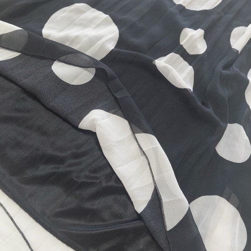 Desiree polka dot dress black and white medium size like new