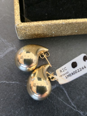 Gold teardrop earrings with box