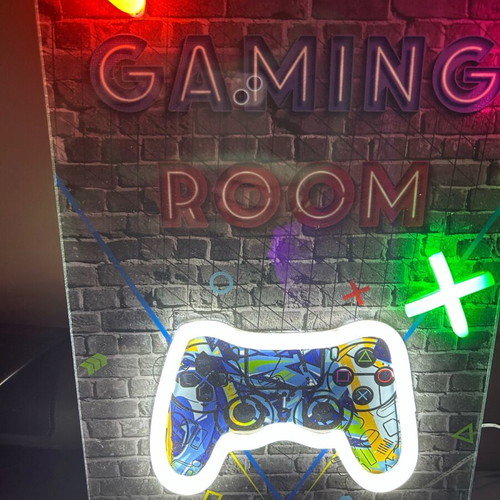 Φωτιστικό κορνίζα για gaming room σαν καινούργιο