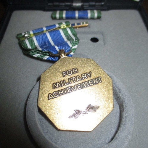 USA Medal 1775 used for Military Achievement in Box