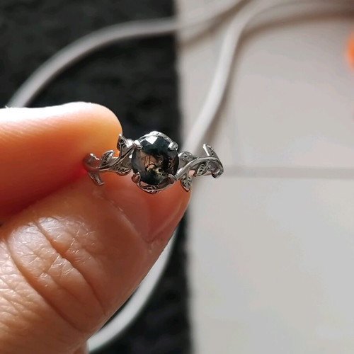 Moss Agate Silver Ring Size 6 With Leafy Design