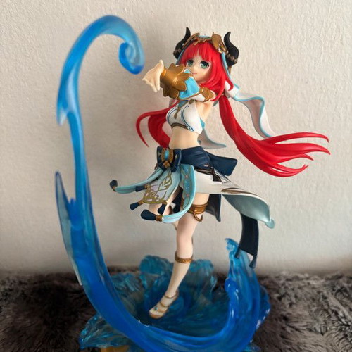 Nilou Genshin Impact figure like new with defect on foot