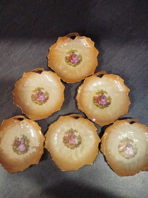 Porcelain plates like new, vintage 1980s, set of 6 pieces