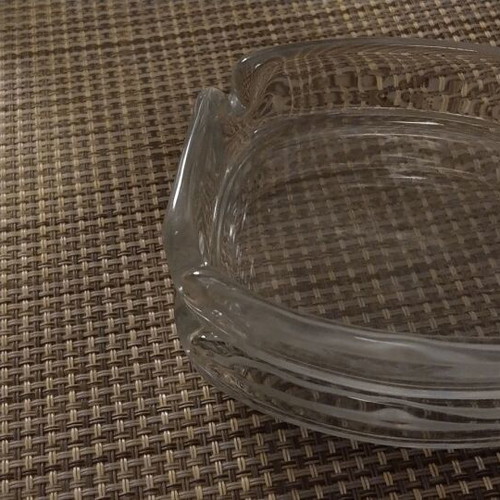 Glass ashtrays like new, set of 2 pieces