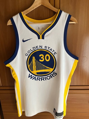 Φανέλα Golden State Warriors μέγεθος Large σαν καινούργιο