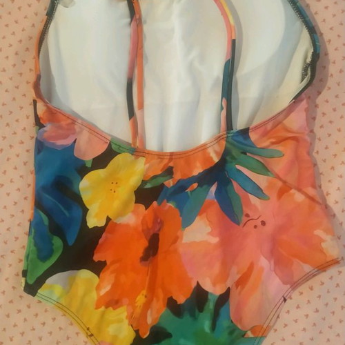 One-piece swimsuit used, floral, large, excellent condition