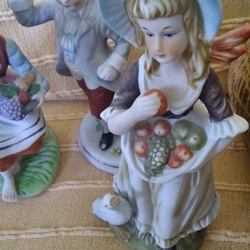 Porcelain figurine dolls used, set of 4, 1970s vintage