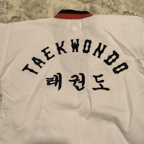 Taekwondo uniform for children 8-9 years like new, height 120-130cm
