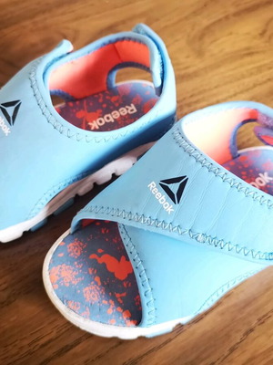 Reebok Wave Glider 23.5 sandals unisex used