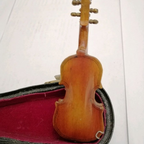 Violin Miniature with Vintage Case, like new