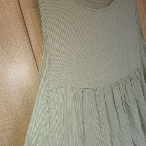 Airy top used, beige-green, one size, casual chic