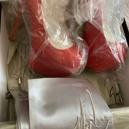 Giuseppe Zanotti orange pumps like new, size 38