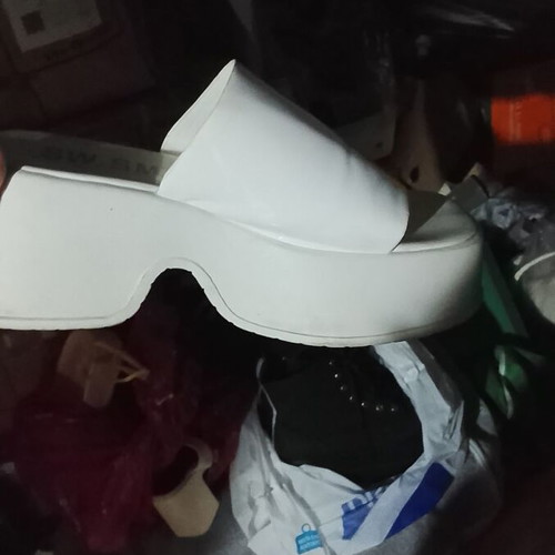 Shoes used, size 38.5, white platform sandals