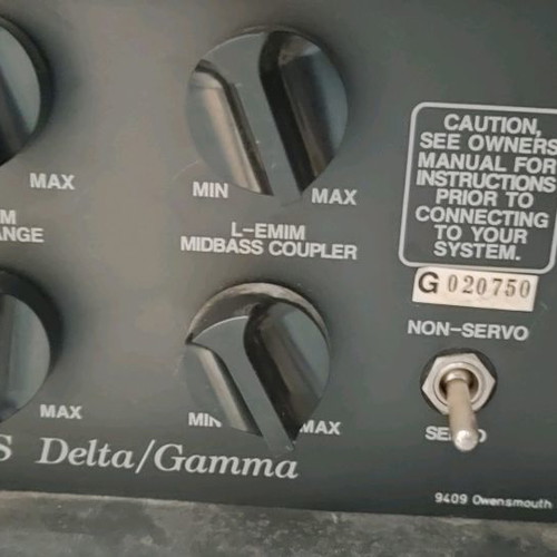 Infinity Gamma speakers used in excellent condition