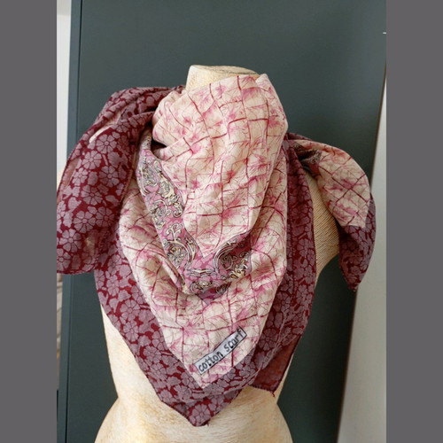 Women's square scarf like new, 100% cotton multicolor