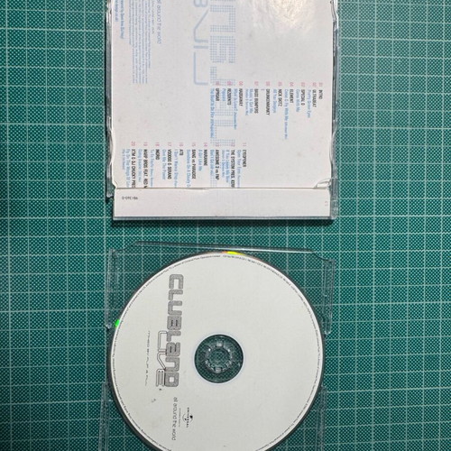 Clubland 4 The Night Of Your Life CD used, 3 CDs included