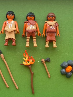 Playmobil prehistoric man tool set