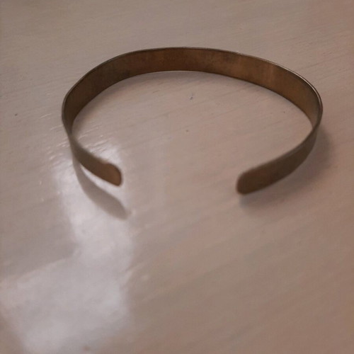 Metal cuff bracelet like new