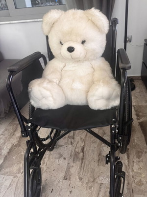 Wheelchair like new for mobility support