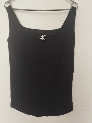 Calvin Klein top like new, black, size M