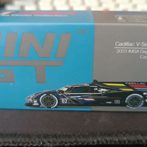 Mini GT Cadillac V-Series R #02 2023 IMSA Daytona model car