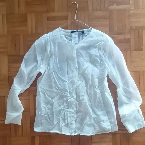 Semi-transparent white shirt size M like new, no collar, buttons