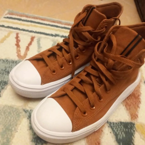 Converse Chuck Taylor All Star Move sneakers like new, brown, size 37