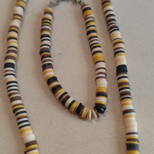 Summer bracelet and necklace used, multicolored for the sea