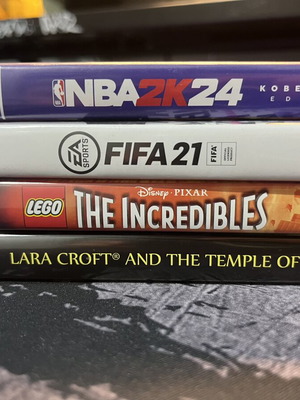 Παιχνίδια PS4 πακέτο σαν καινούργιο με NBA 2K24, FIFA 21, LEGO, Lara Croft