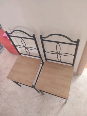 Set of 2 metal chairs with wooden seat new