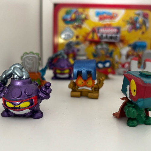 Mega SuperZings Pack with Police Station, Danger Gang Tin & 60+ Figures like new