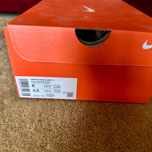 Nike athletic shoes like new, size 38, pink