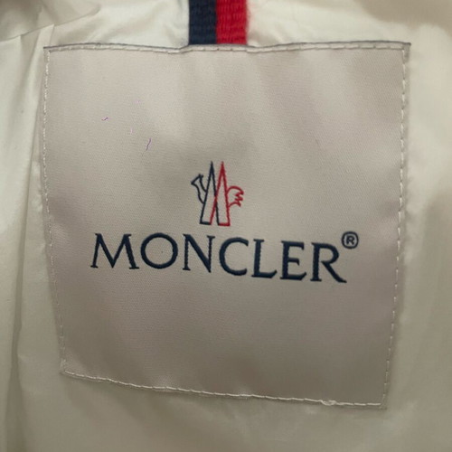 Moncler puffer jacket silver like new, 90% down 10% feather, size 140 cm