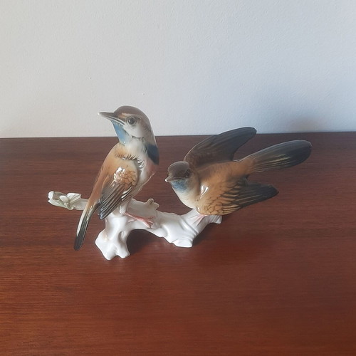 Karl Ens Volkstedt porcelain bird figurine like new