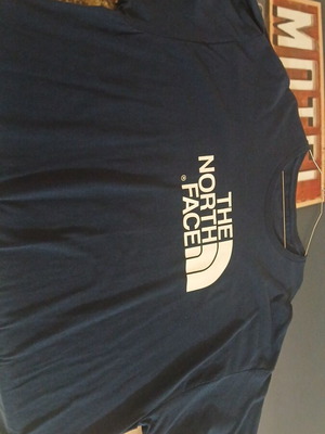 The North Face T-shirt new, sizes 3XL and 4XL, blue