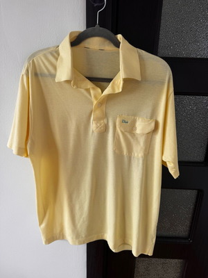 T-shirt with pocket like new