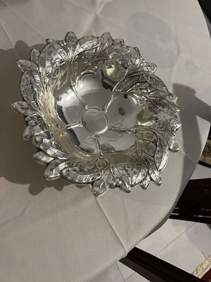 Silver-plated decorative vessel like new
