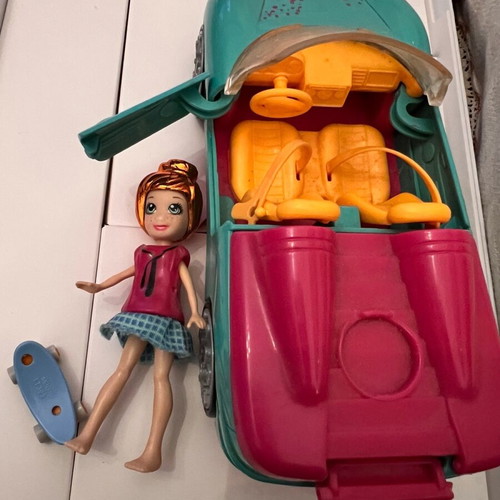 Mattel 2007 vintage original convertible car Polypocket with doll and roller-skate like new