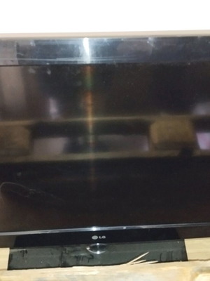 LG 37 LED TV used with built-in MPEK 4 tuner