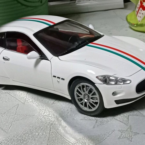 Maserati Gran Tourismo 1/18 Scale Used