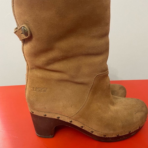 Ugg authentic boots used, size 38, tan with ecru fur