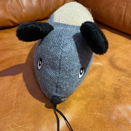 Cat scratching post giant mouse new