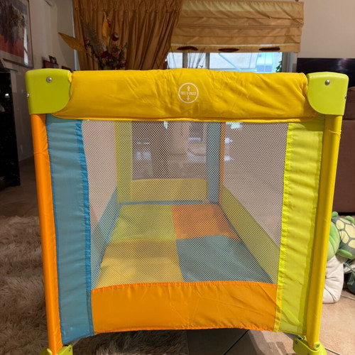Playpen like new