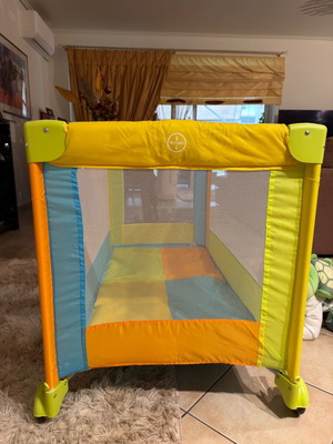 Playpen like new