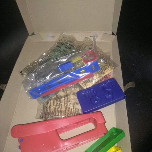 Kinder Soft Clay like new, vintage model with machine and designs