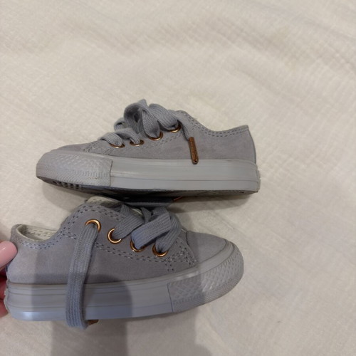 Converse baby shoes grey size 20 unisex like new