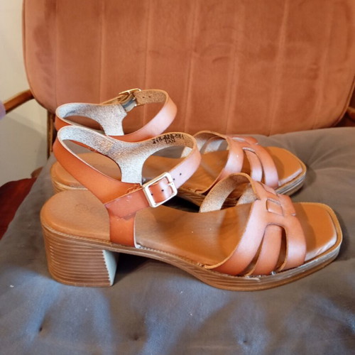 Carolina Santos summer sandals used, genuine leather, size 39, brown