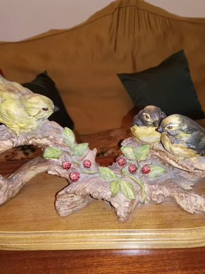 Διακοσμητικά αγαλματίδια με πουλιά δεκαετίας 90' σαν καινούργια με ξύλινη βάση