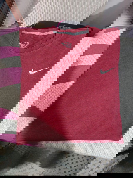 Nike κοκκινη μακρυμανικη μπλουζα με κεντημα