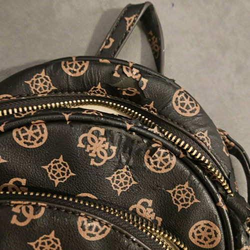 Backpack Guess μεταχειρισμένο, καφέ με φθορές